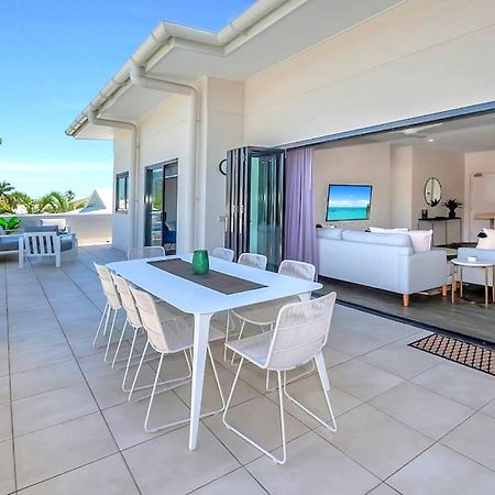 Cairns North 4-Bed With Outdoor Dining & Pool Apartment Exterior photo