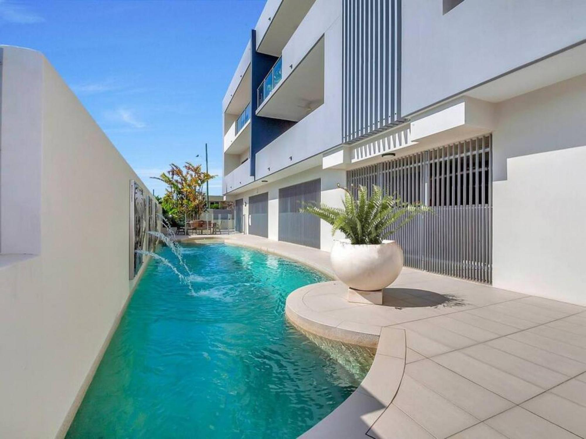 Cairns North 4-Bed With Outdoor Dining & Pool Apartment Exterior photo